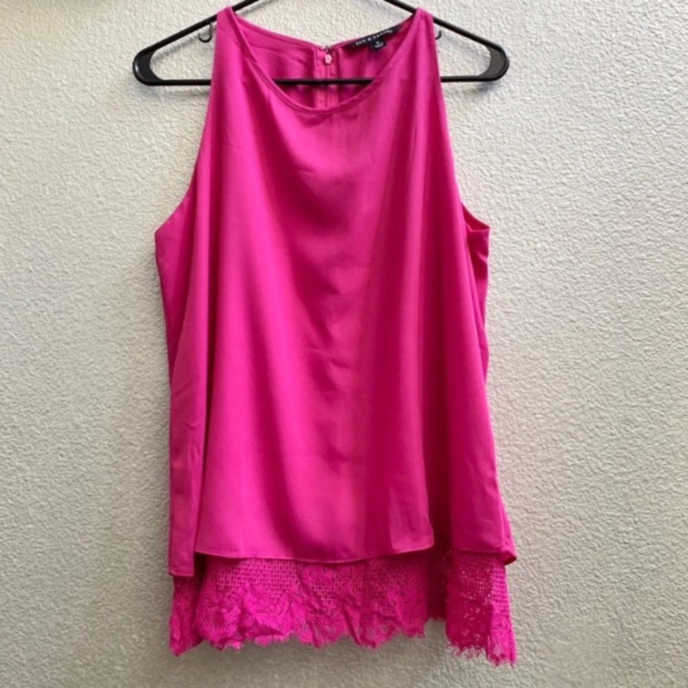Zac & Rachel hot pink lace bottom top medium